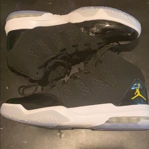 Jordan max aura